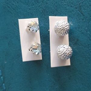 NWOT set of 2 pairs of fashion stud earrings